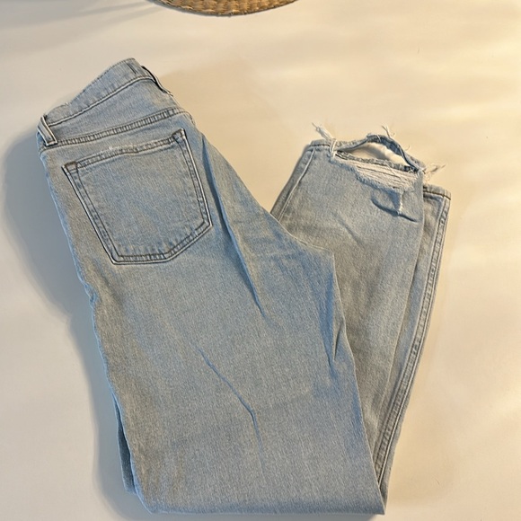 Abercrombie and Fitch distressed high rise mom jeans - Picture 3 of 4